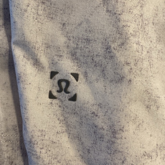 Men’s Gray Lululemon Shorts - Picture 5 of 5